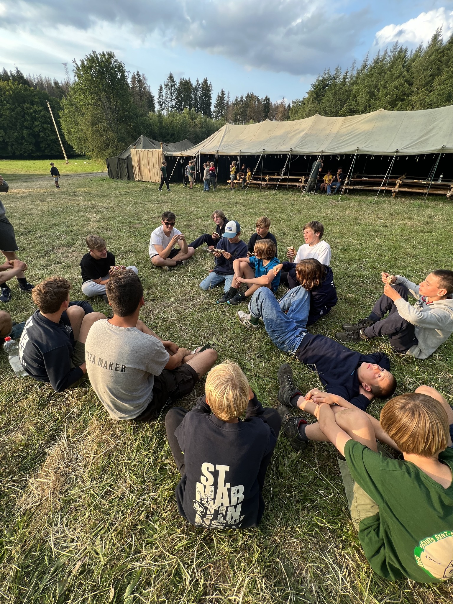 Sint-Martinus den XIIde - Grootkamp JVK